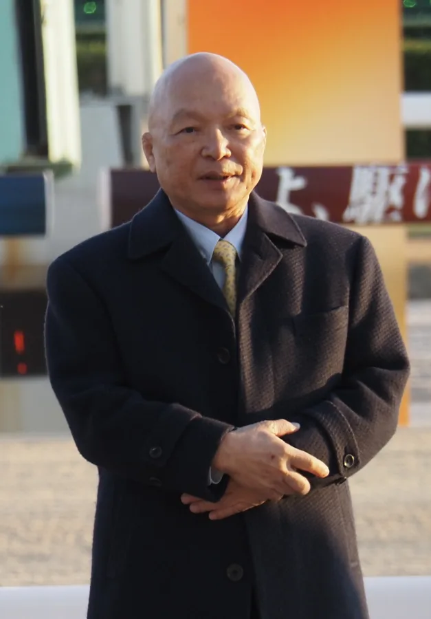 了徳寺健二