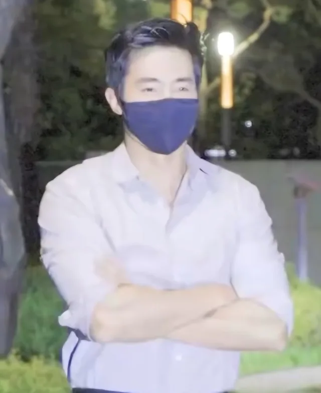 イ・グン
