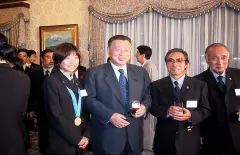 八木祐四郎