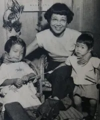 笹本恒子