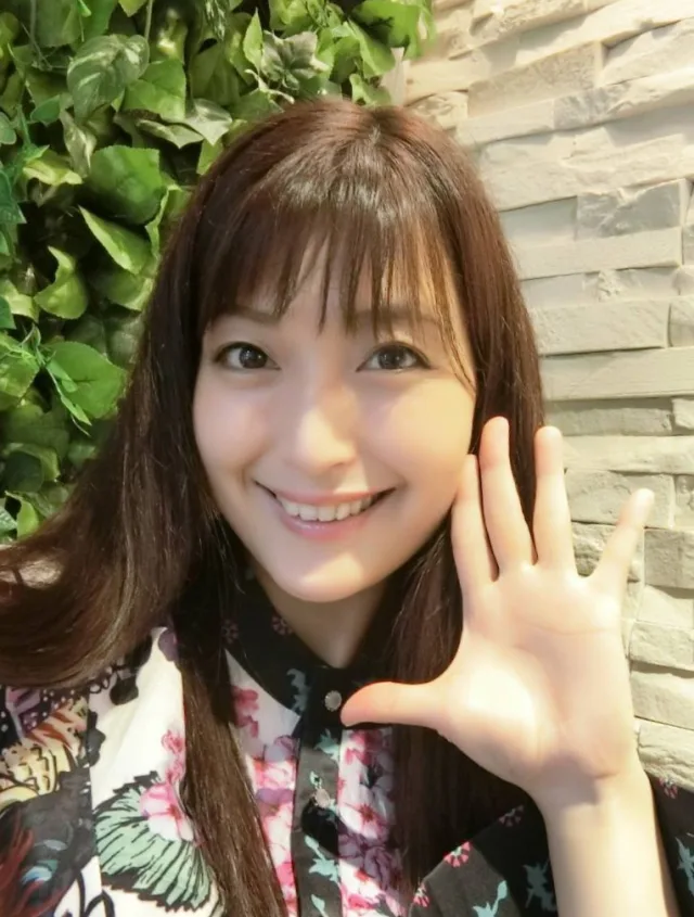 並木塔子