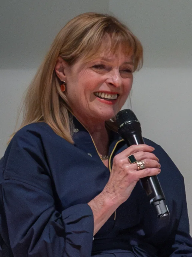 Janet Ellis