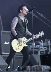 Ricky Warwick