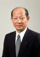 西室泰三