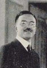 山崎馨一
