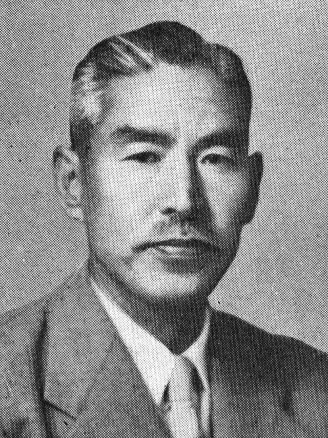 松岡平市