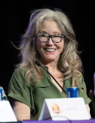 メアリー・マクドネル