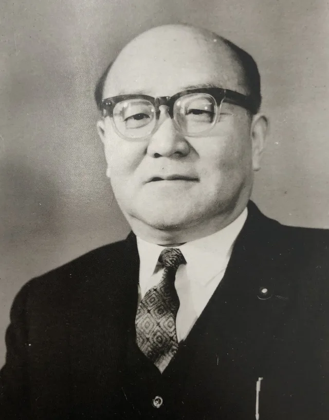 橋本繁蔵