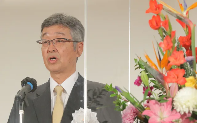 小関幸一