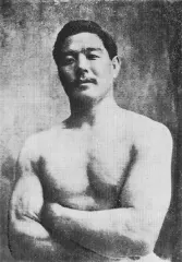 前田光世