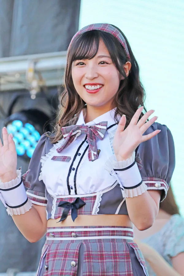 栄川乃亜
