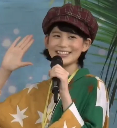 金城茉奈