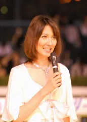 山本モナ