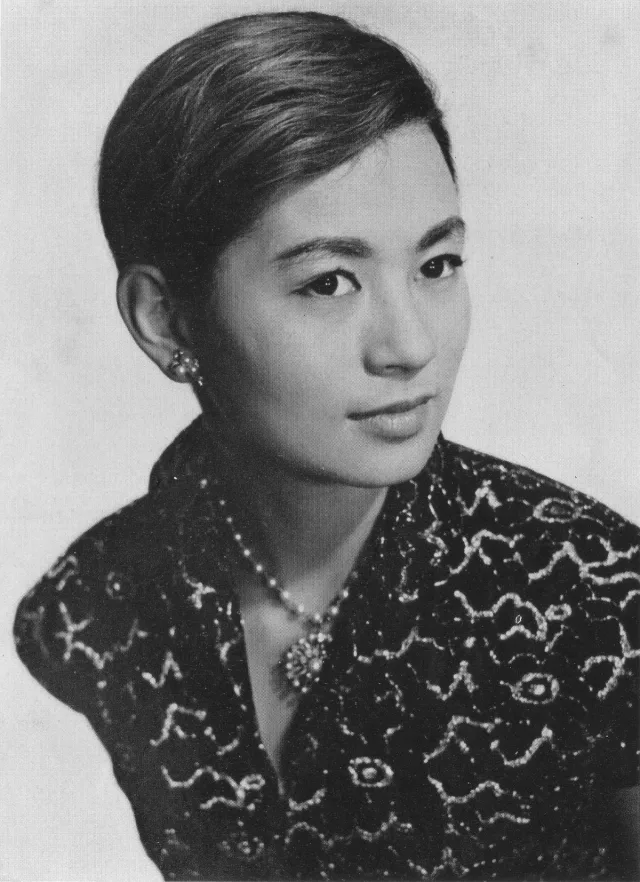 石原まき子