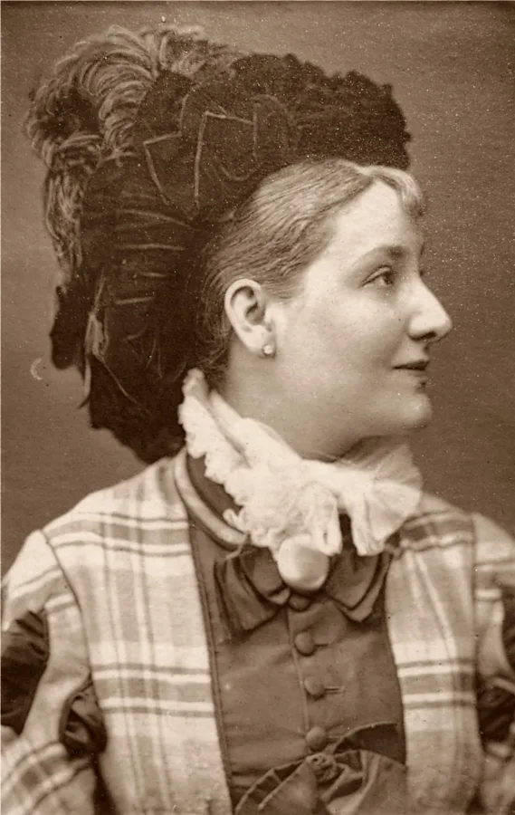 Louise Henderson