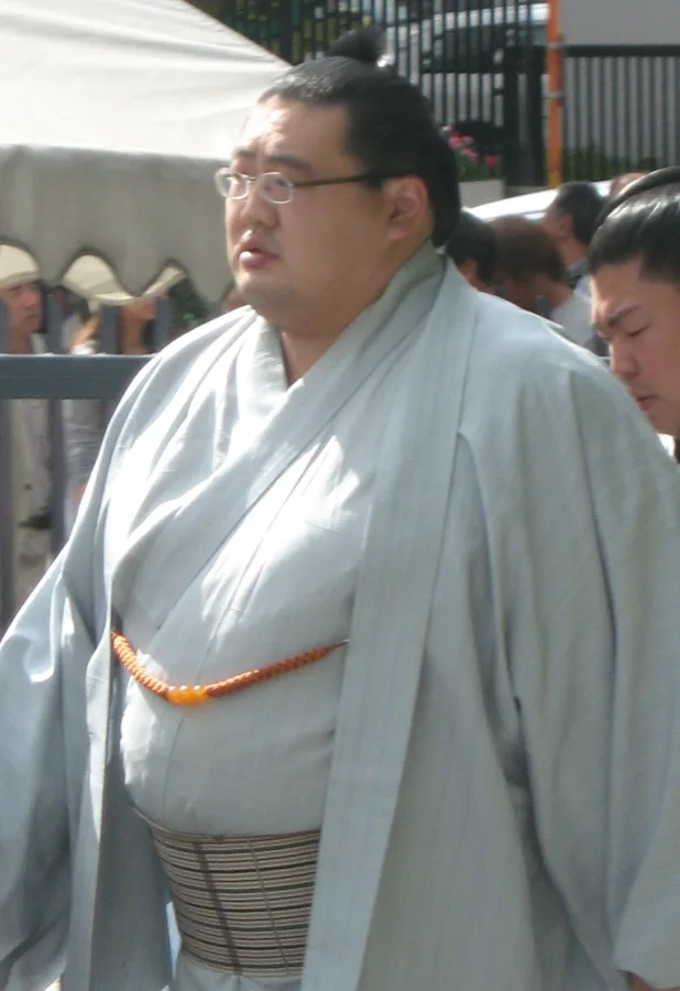 霜鳳典雄