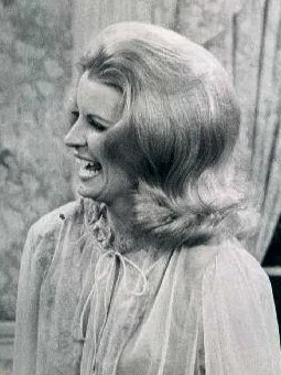 Julie Sommars