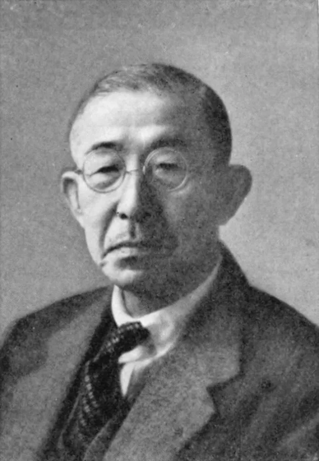 岡崎忠雄